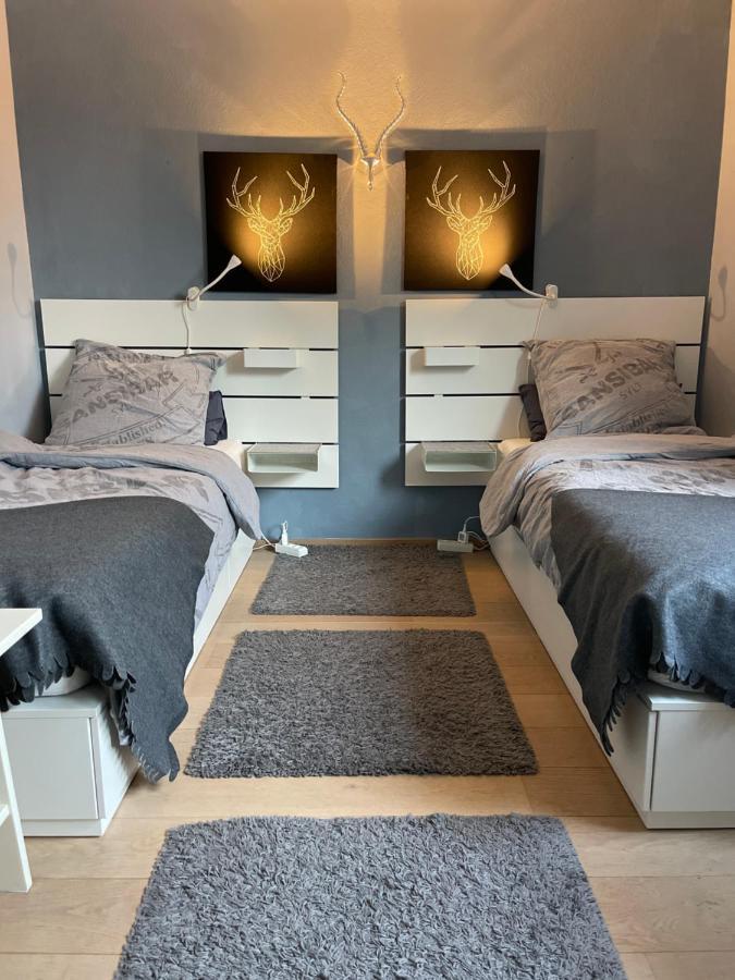 Appartment 53Qm Im Architektenhaus - 2 Schlafzimmer Mit Kueche Und Bad, Nur 2Min Von A8 - Ruhig Und Modern 이르셴베르크 외부 사진